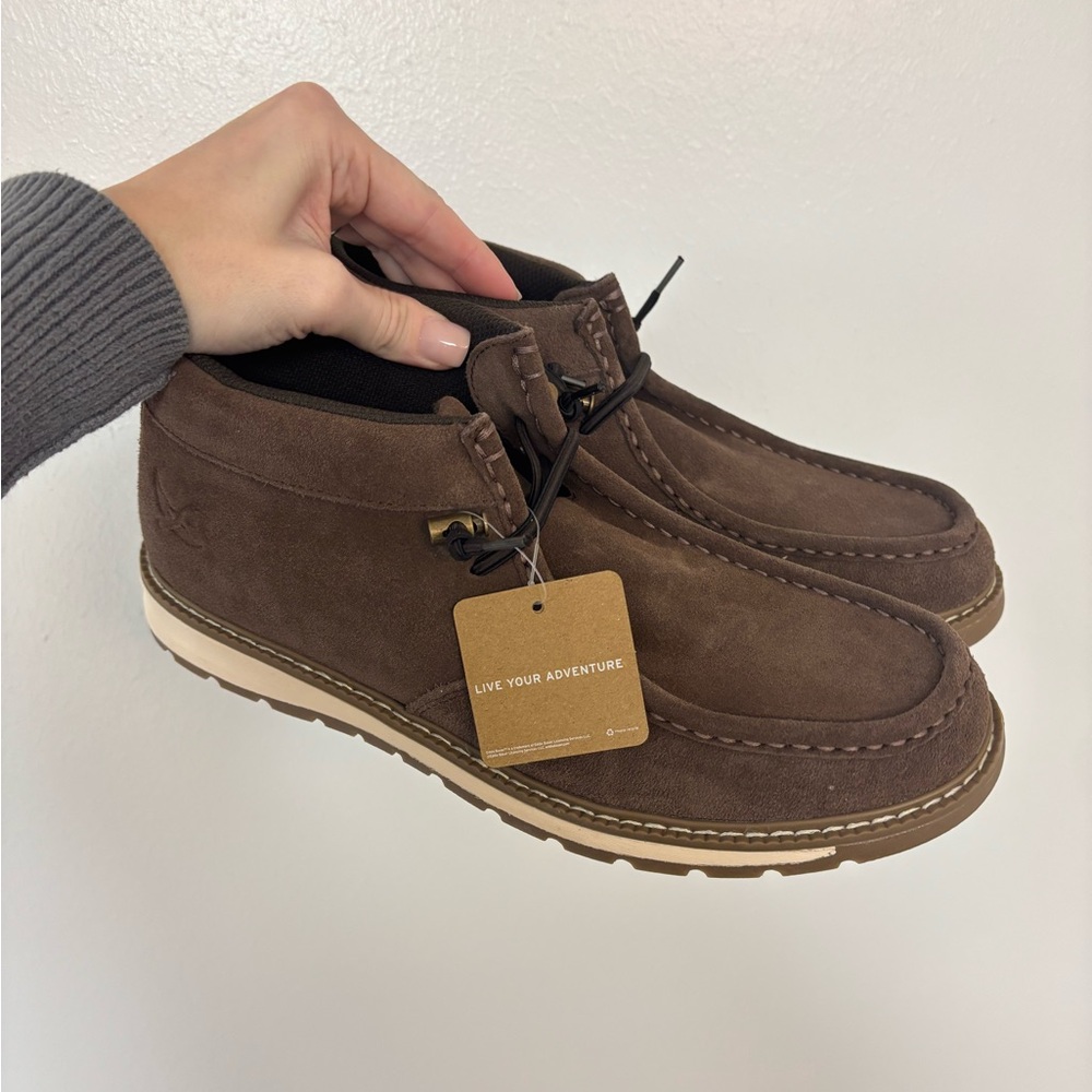 Brand new mens Eddie Bauer suede boots
